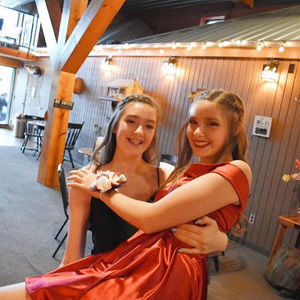 Meet your Posher, Leigha